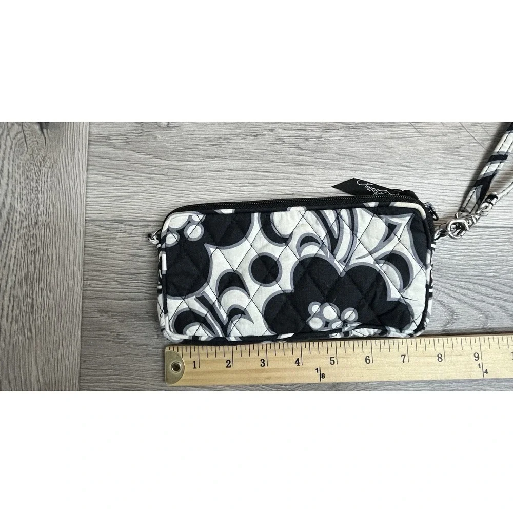 White With Black Floral Handbag By Vera Bradley With Wristlet Cosmetic Bag